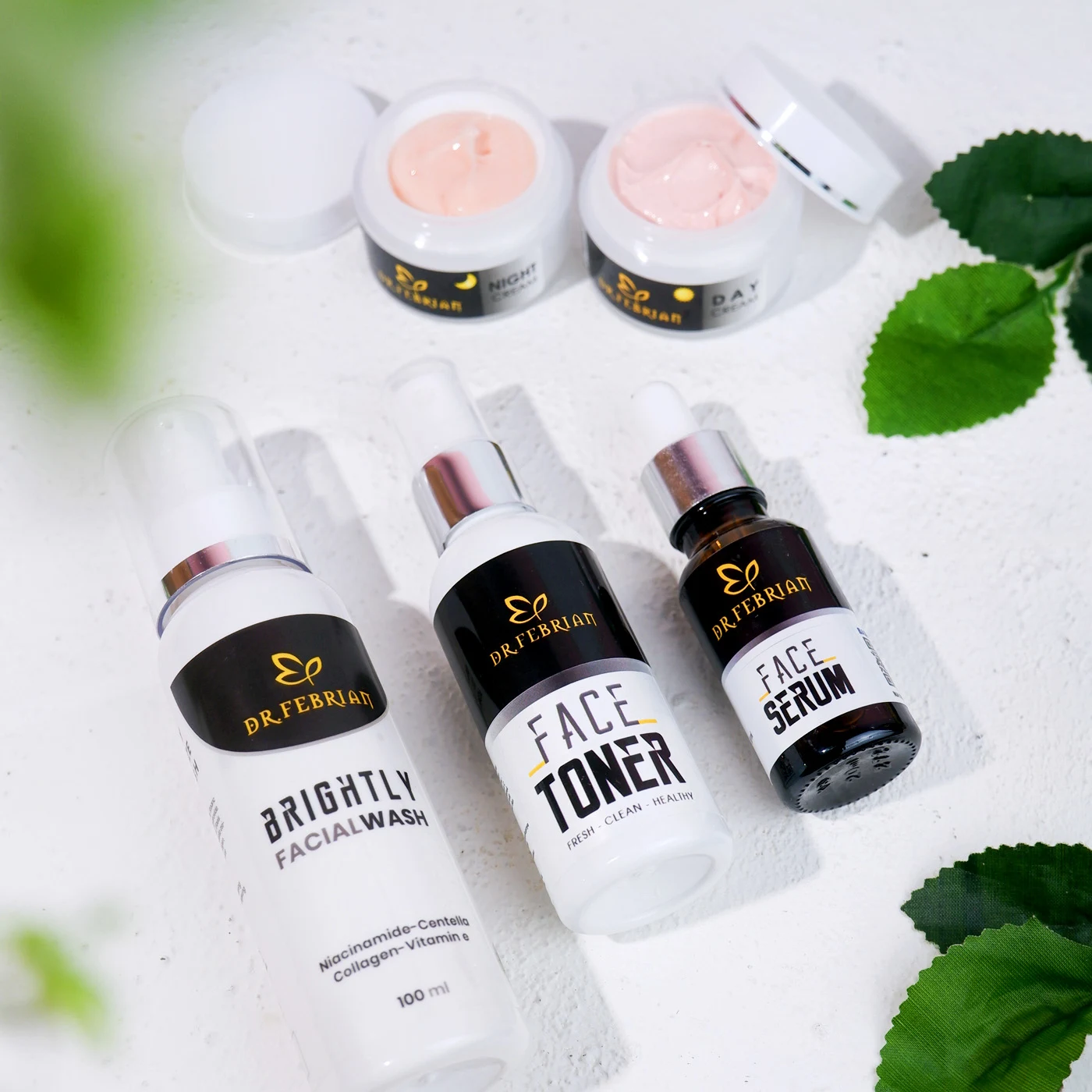 Atasi Kulit Kusam dan Noda Hitam dengan Paket Brightly